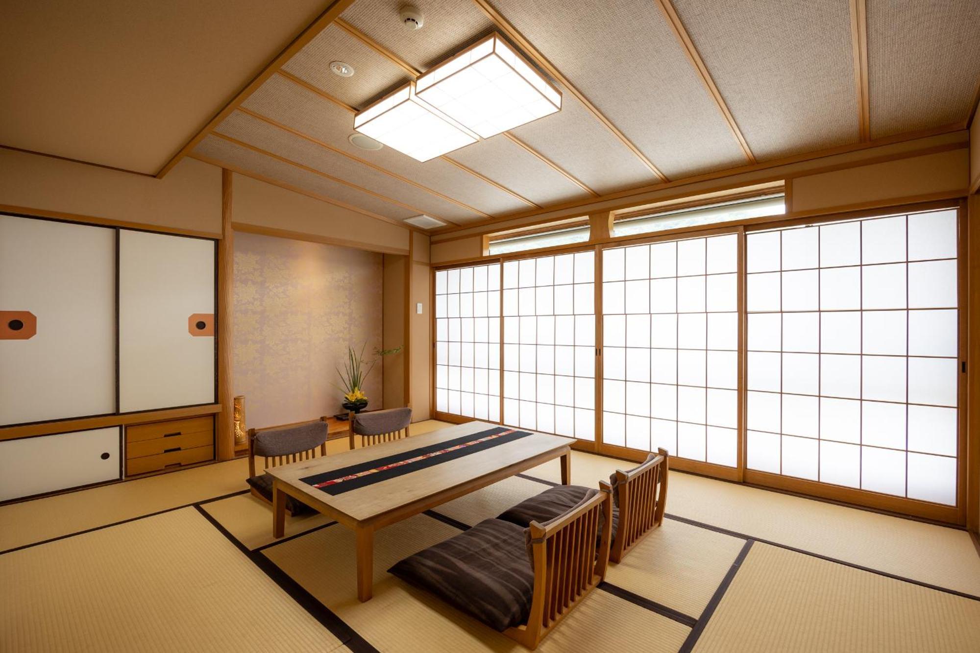 Отель Kifuno Sato Mimasaka Экстерьер фото
